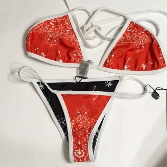 New. WILDFOX Reversible La Bandita bikini. M-top/S-bottom - Picture 4 of 6